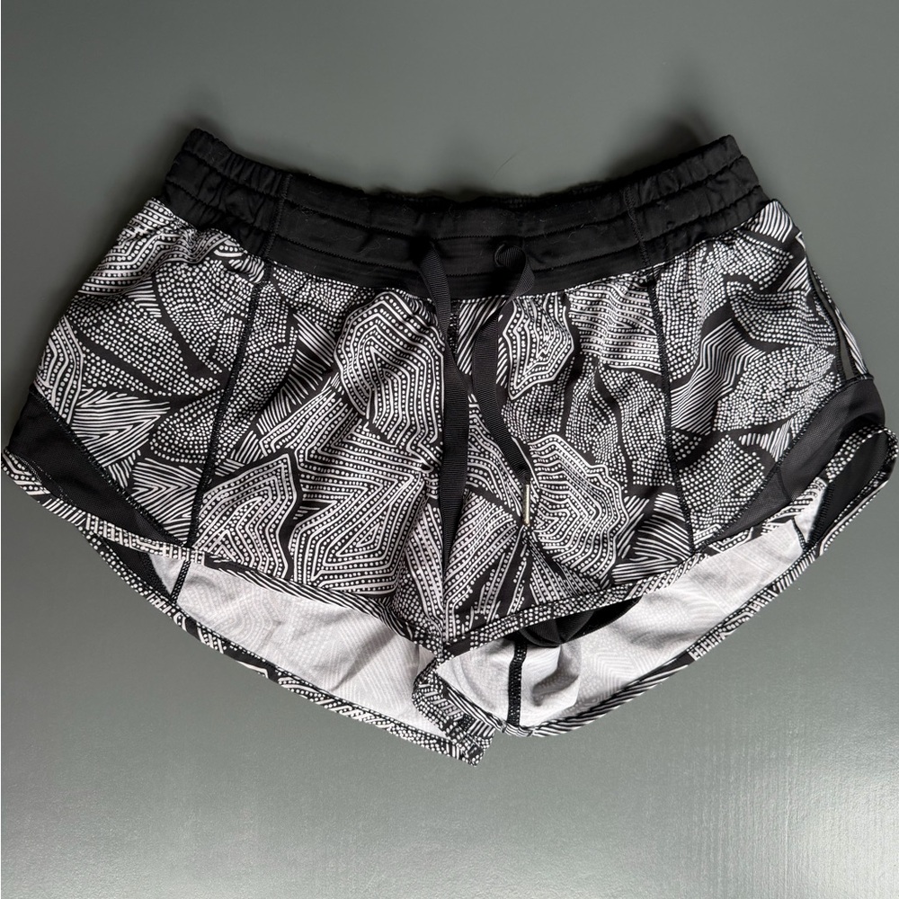 Lululemon hotty hot shorts